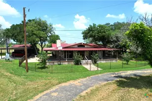 10745 Rosemar Ln, Adkins, TX 78101 - Photo 31