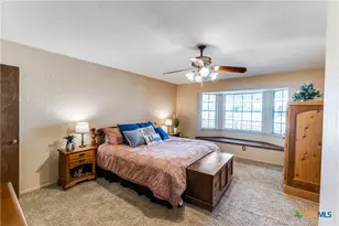 10745 Rosemar Ln, Adkins, TX 78101 - Photo 17