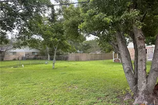 614 Apollo Dr, Edna, TX 77957 - Photo 27