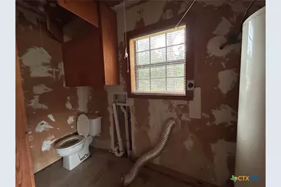 614 Apollo Drive, Edna, TX 77957 - Photo 39