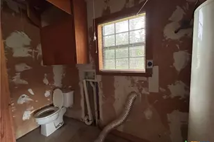 614 Apollo Dr, Edna, TX 77957 - Photo 39