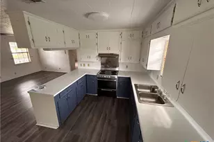 614 Apollo Dr, Edna, TX 77957 - Photo 31