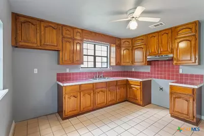 808 N 10th Street, Temple, TX 76501 - Photo 13