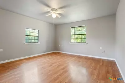 808 N 10th Street, Temple, TX 76501 - Photo 17