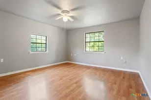 808 N 10th St, Temple, TX 76501 - Photo 17