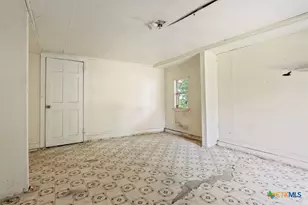 808 N 10th St, Temple, TX 76501 - Photo 39