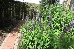 310 Rattan Dr, Victoria, TX 77901 - Photo 19