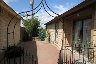 310 Rattan Dr, Victoria, TX 77901 - Photo 17