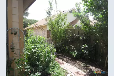 310 Rattan Drive, Victoria, TX 77901 - Photo 25