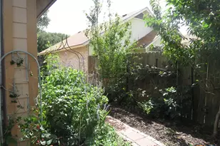 310 Rattan Dr, Victoria, TX 77901 - Photo 25