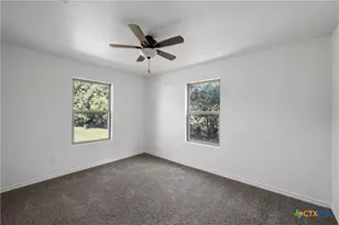 506 E Avenue R, Belton, TX 76513 - Photo 13