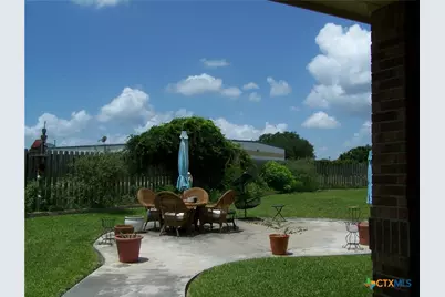 101 Laurel Oak Circle, Cuero, TX 77954 - Photo 27