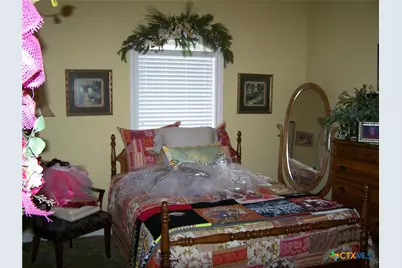 101 Laurel Oak Circle, Cuero, TX 77954 - Photo 15