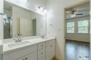 124 Mary Max Cir, San Marcos, TX 78666 - Photo 9