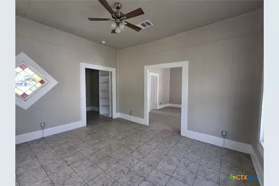 492 E Avenue R, Belton, TX 76513 - Photo 7