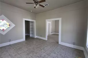 492 E Avenue R, Belton, TX 76513 - Photo 7