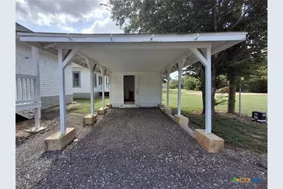 492 E Avenue R, Belton, TX 76513 - Photo 15