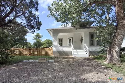 492 E Avenue R, Belton, TX 76513 - Photo 1