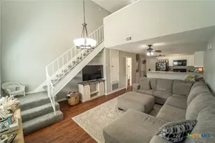 2112 E Airline Rd, Victoria, TX 77901 - Photo 13