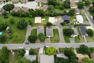 488 E Avenue R, Belton, TX 76513 - Photo 3