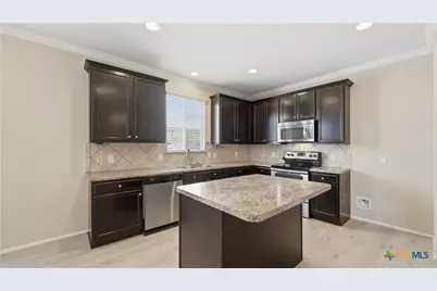 860 Highland Vista, New Braunfels, TX 78130 - Photo 7