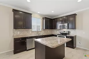 860 Highland Vista, New Braunfels, TX 78130 - Photo 7