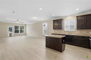 860 Highland Vista, New Braunfels, TX 78130 - Photo 9