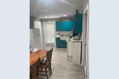 103 S 3rd Street, Stockdale, TX 78160 - Photo 17