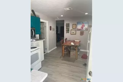 103 S 3rd Street, Stockdale, TX 78160 - Photo 15