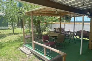 103 S 3rd St, Stockdale, TX 78160 - Photo 11