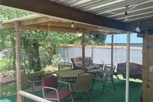 103 S 3rd St, Stockdale, TX 78160 - Photo 9