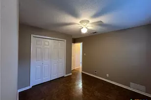 308 Fernwood Cir, Victoria, TX 77901 - Photo 9