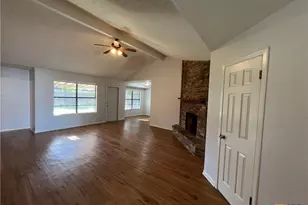 308 Fernwood Cir, Victoria, TX 77901 - Photo 3
