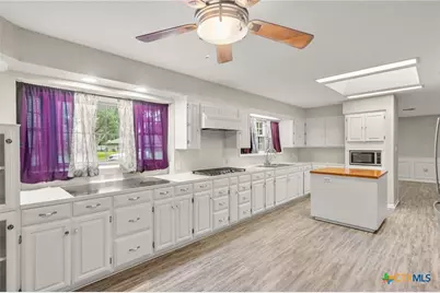 308 Woodway Drive, Victoria, TX 77904 - Photo 17