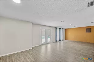 308 Woodway Dr, Victoria, TX 77904 - Photo 25