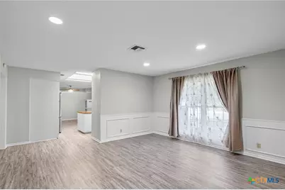 308 Woodway Drive, Victoria, TX 77904 - Photo 21