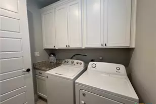 242 Flanders, Fischer, TX 78623 - Photo 9