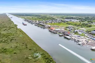 2719 Stella, Port O'Connor, TX 77982 - Photo 41