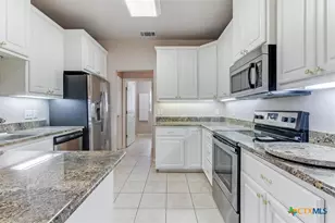 416 Highland Dr, Marble Falls, TX 78654 - Photo 5