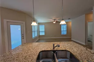 712 Gristmill Dr, New Braunfels, TX 78130 - Photo 7