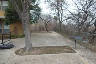 1641 Kuehler, New Braunfels, TX 78130 - Photo 19