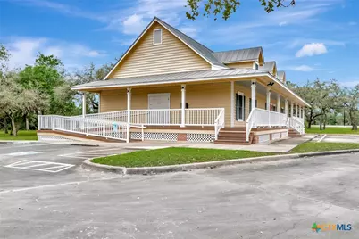 8410 Fm 236, Victoria, TX 77905 - Photo 21