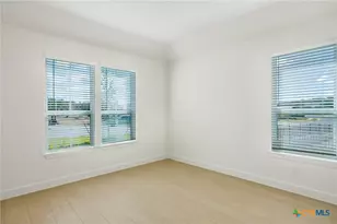 1851 Dancing Oak Ln, San Marcos, TX 78666 - Photo 5