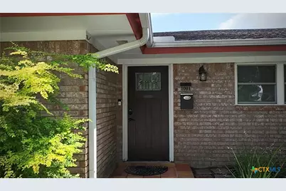 1001 Brookhollow Drive, Port Lavaca, TX 77979 - Photo 9