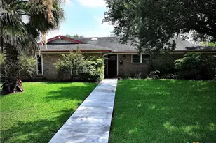 1001 Brookhollow Dr, Port Lavaca, TX 77979 - Photo 5