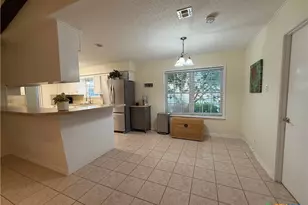 1001 Brookhollow Dr, Port Lavaca, TX 77979 - Photo 13