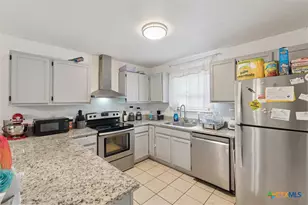 6839 Neston Dr, San Antonio, TX 78239 - Photo 7