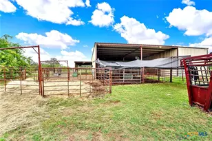1494 County Rd 433, Stockdale, TX 78160 - Photo 35