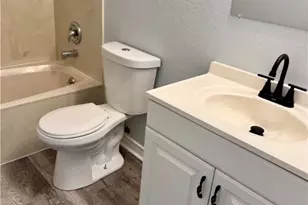 1037 N Guadalupe St, Seguin, TX 78155 - Photo 7