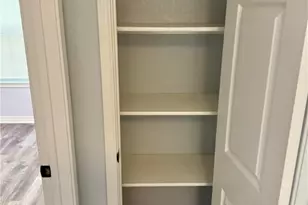 1037 N Guadalupe St, Seguin, TX 78155 - Photo 5